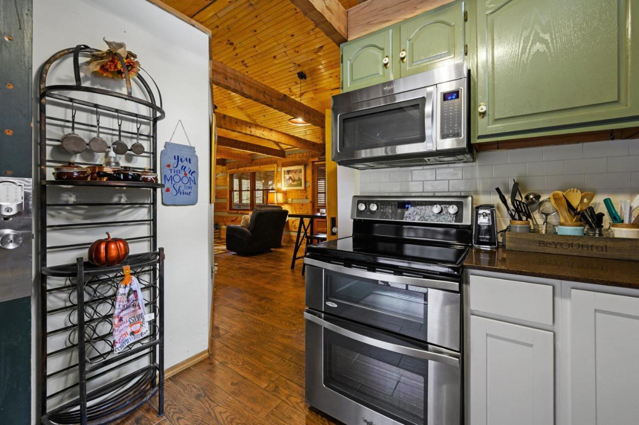 The Robins Nest With Hot Tub Villa Pigeon Forge Exteriör bild