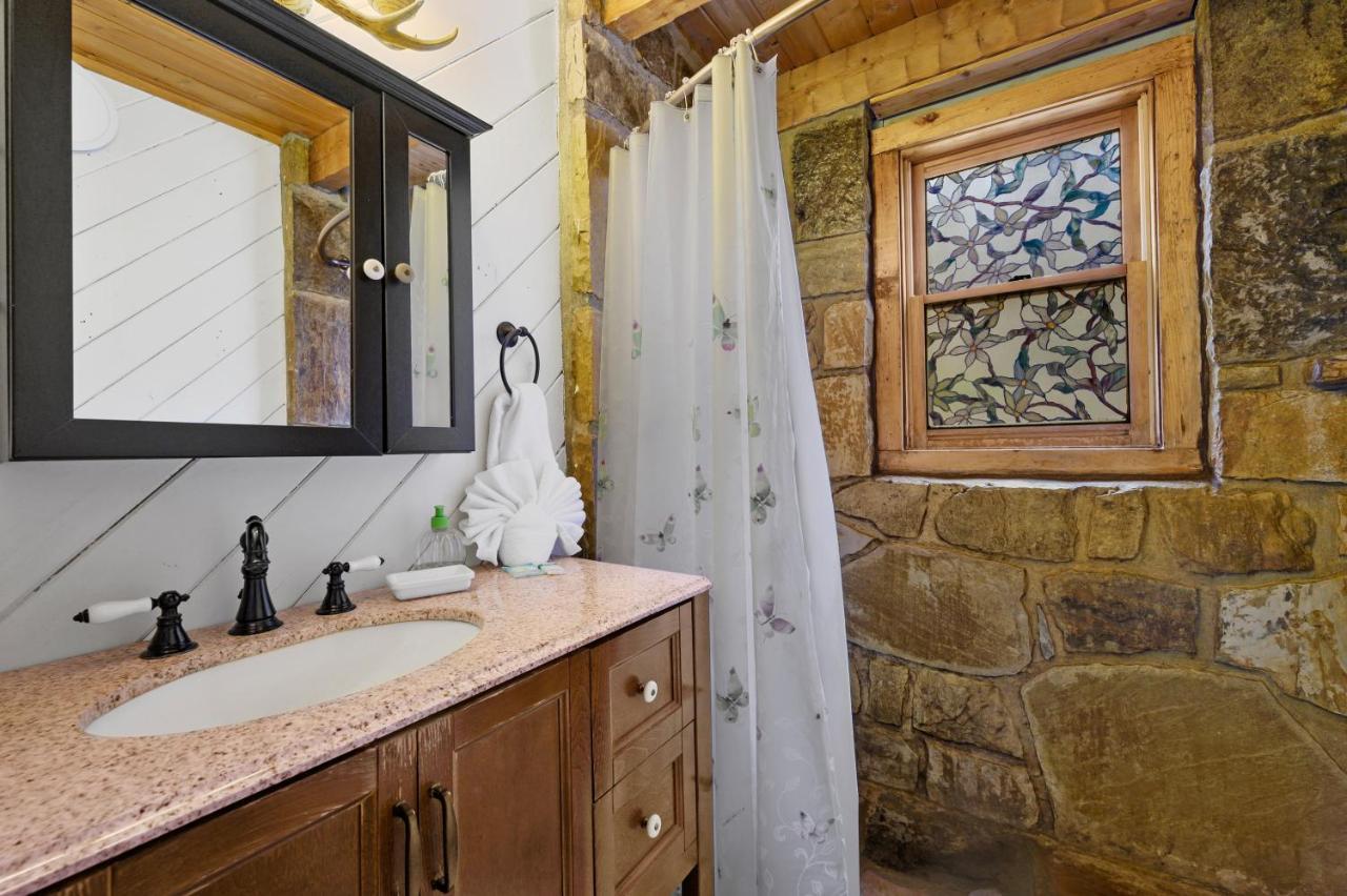 The Robins Nest With Hot Tub Villa Pigeon Forge Exteriör bild