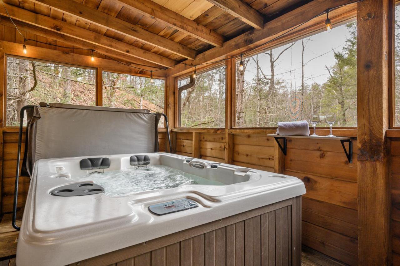 The Robins Nest With Hot Tub Villa Pigeon Forge Exteriör bild